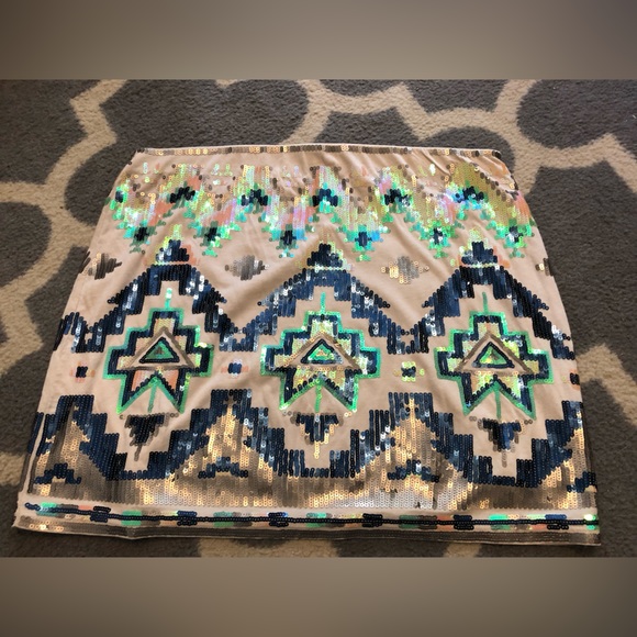 Sequin Express Skirt - Picture 3 of 3